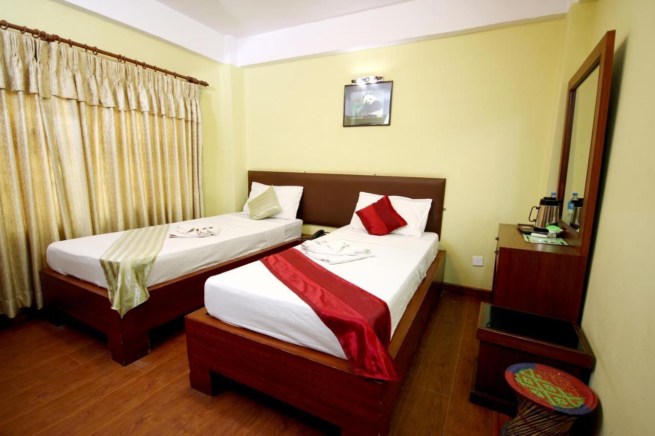 New Hotel Panda Катманду Экстерьер фото